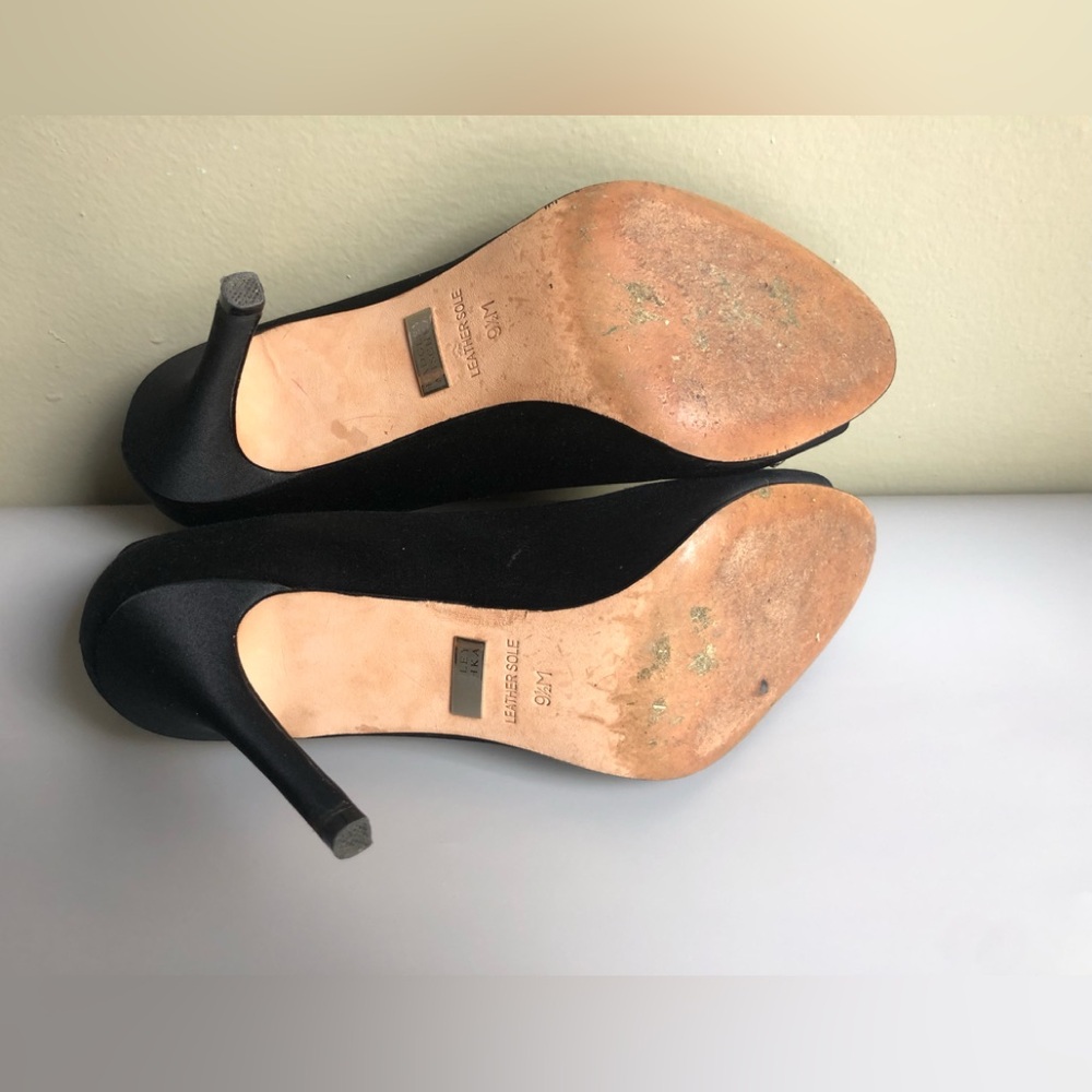 Badgley Mischka Satin Crystal Embellishments Pumps Size: US 9.5 - Picture 9 of 12